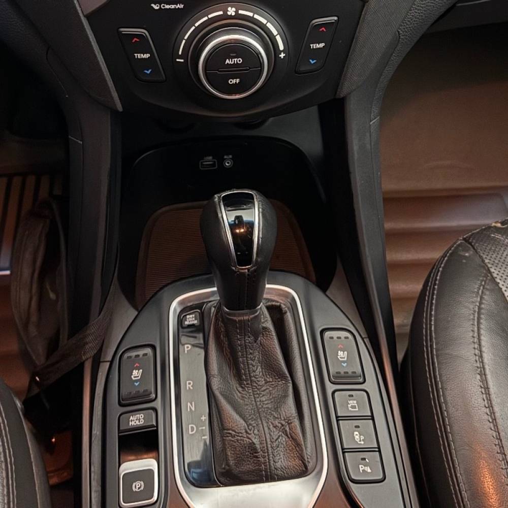 هیوندای مدل سانتافه 4 سیلندر دو دیفرانسیل سال 2016  کارکرده