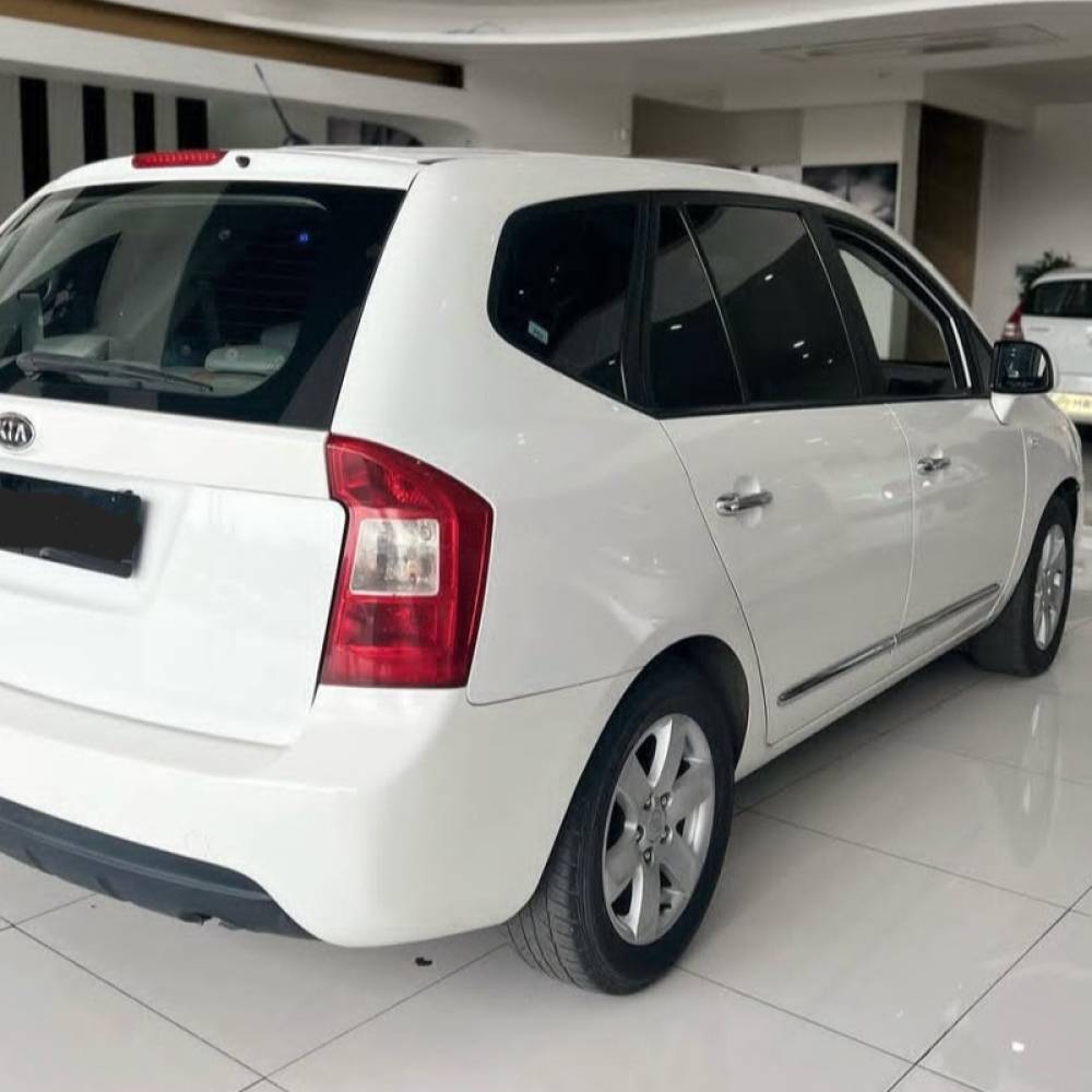 کیا مدل کارنز سال 2010  کارکرده