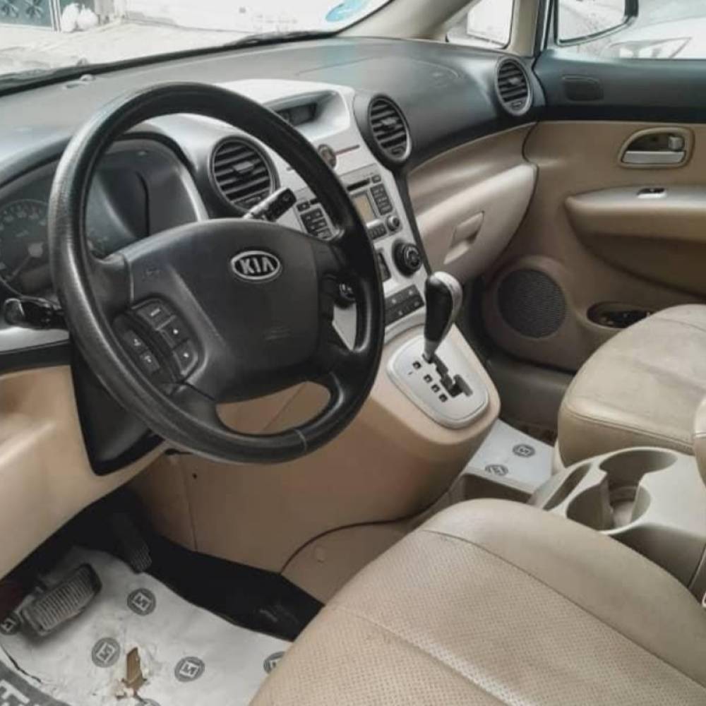 کیا مدل کارنز سال 2010  کارکرده