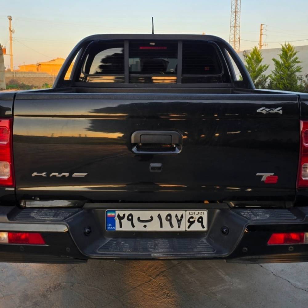 کی ام سی مدل T8 سال 1403  کارکرده