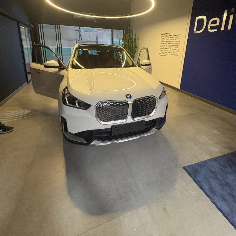 بی ام و مدل ix1 eDrive 25L سال 2025  صفر