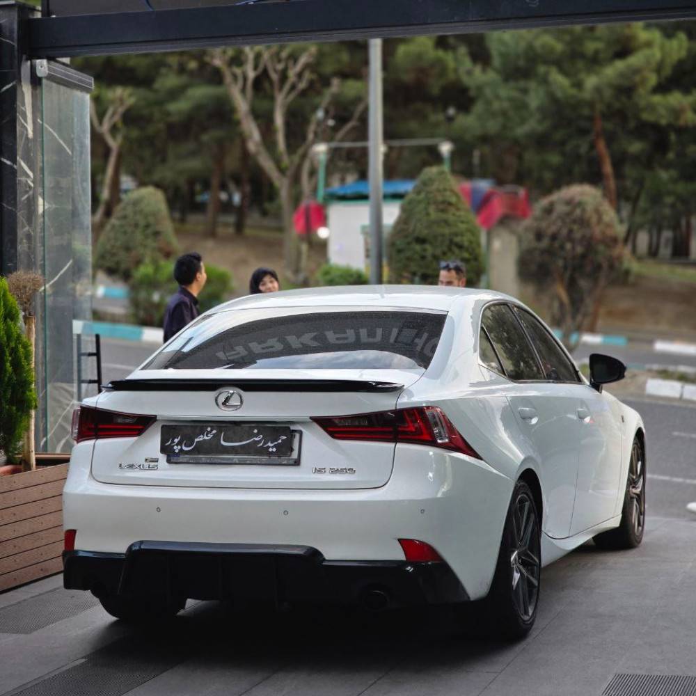 لکسوس is250 مدل ۲۰۱۵