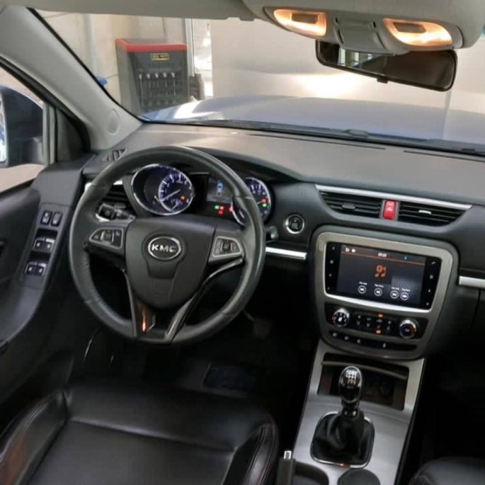 کی ام سی مدل T8 سال 1402  کارکرده