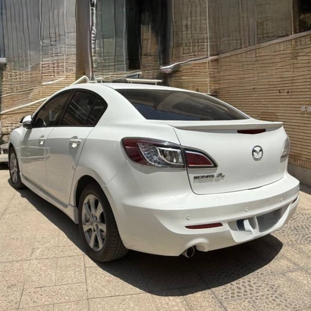 مزدا مدل 3 نیو صندوق دار 2.0 لیتر تیپ 3 سال 1390  کارکرده