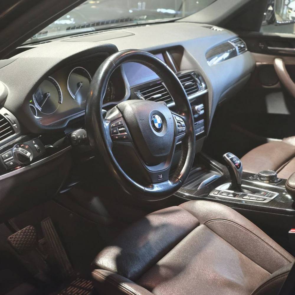 بی ام و x4 مدل ۲۰۱۵