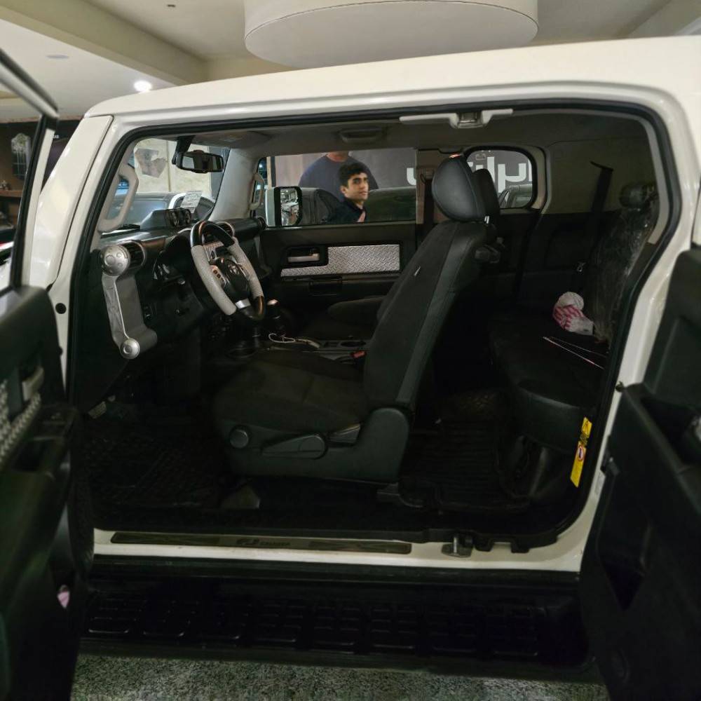 تویوتا fj مدل 2013