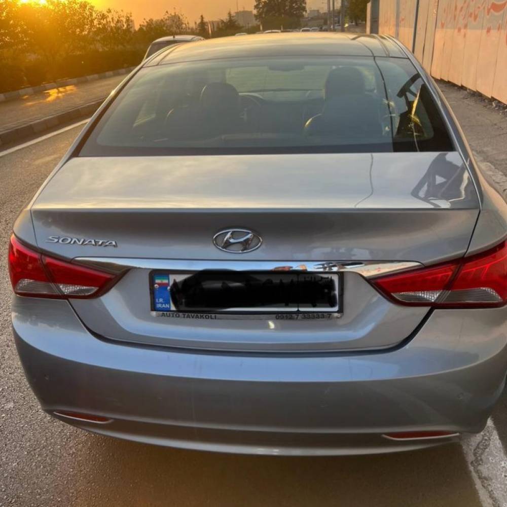 هیوندای مدل سوناتا YF  کارکرده