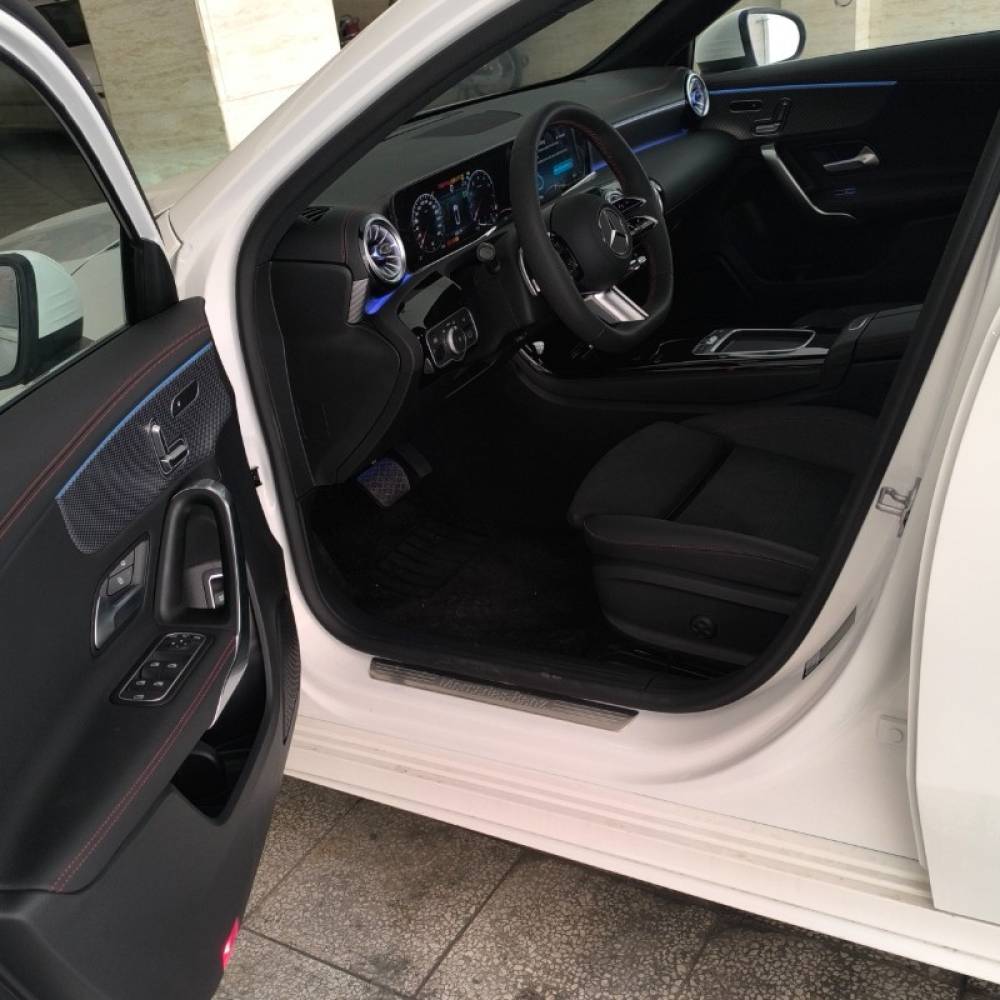 بنز مدل کلاس A سدان A200L سال 2025  صفر