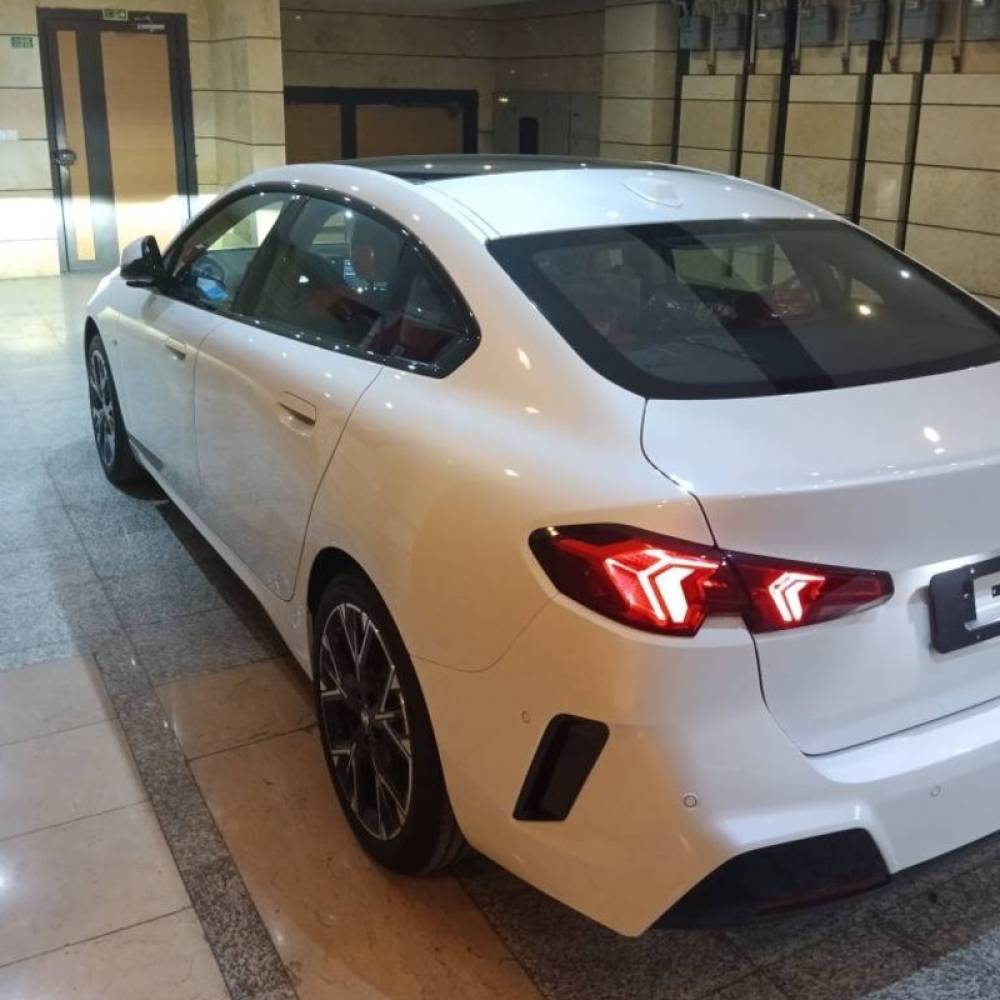 بی ام و مدل سری 2 اکتیوتورر 225i سال 2018  کارکرده