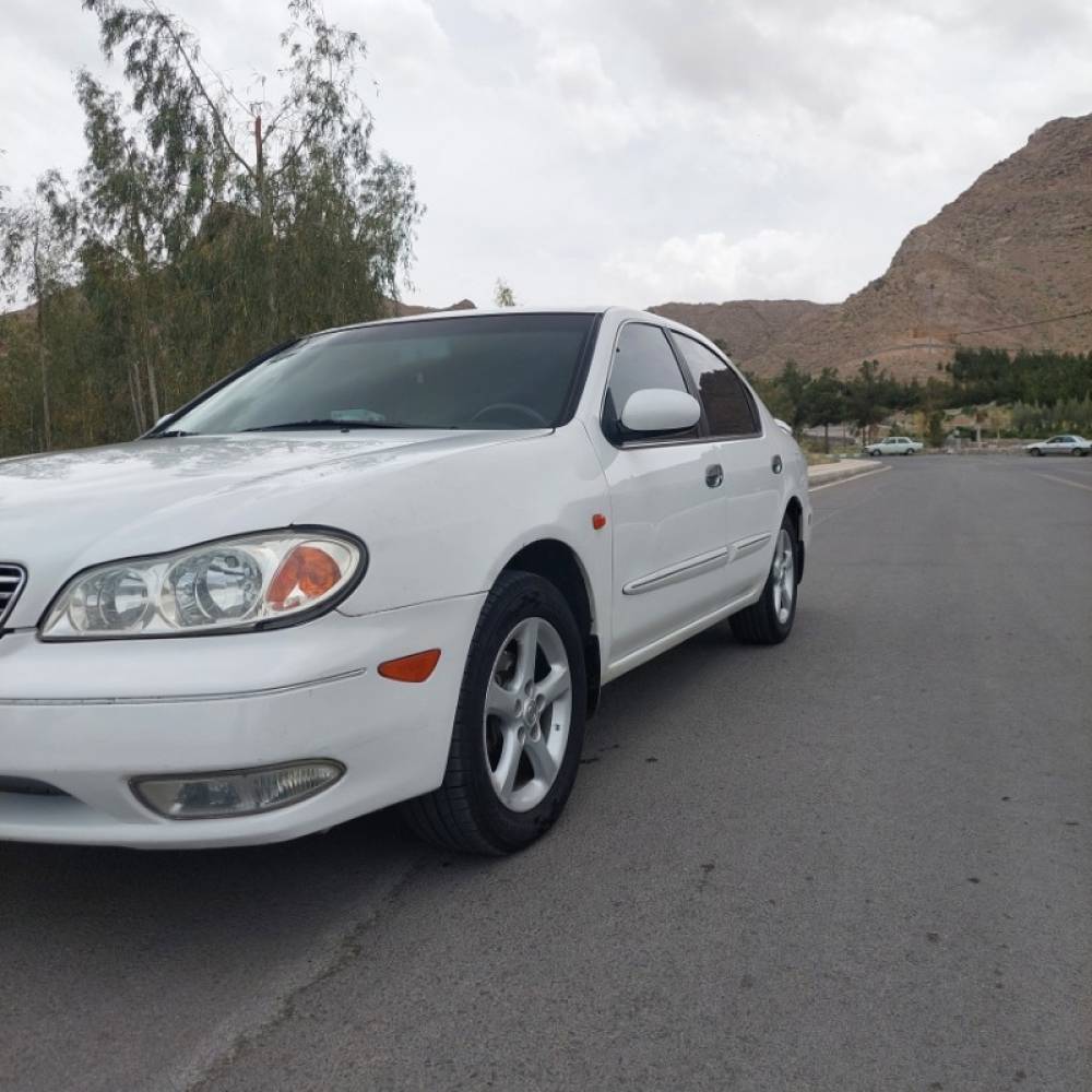 نیسان مدل ماکسیما اتوماتیک سال 1382  کارکرده