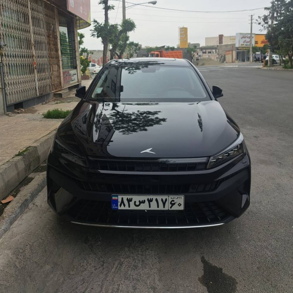 کی ام سی مدل J7 سال 1403  کارکرده