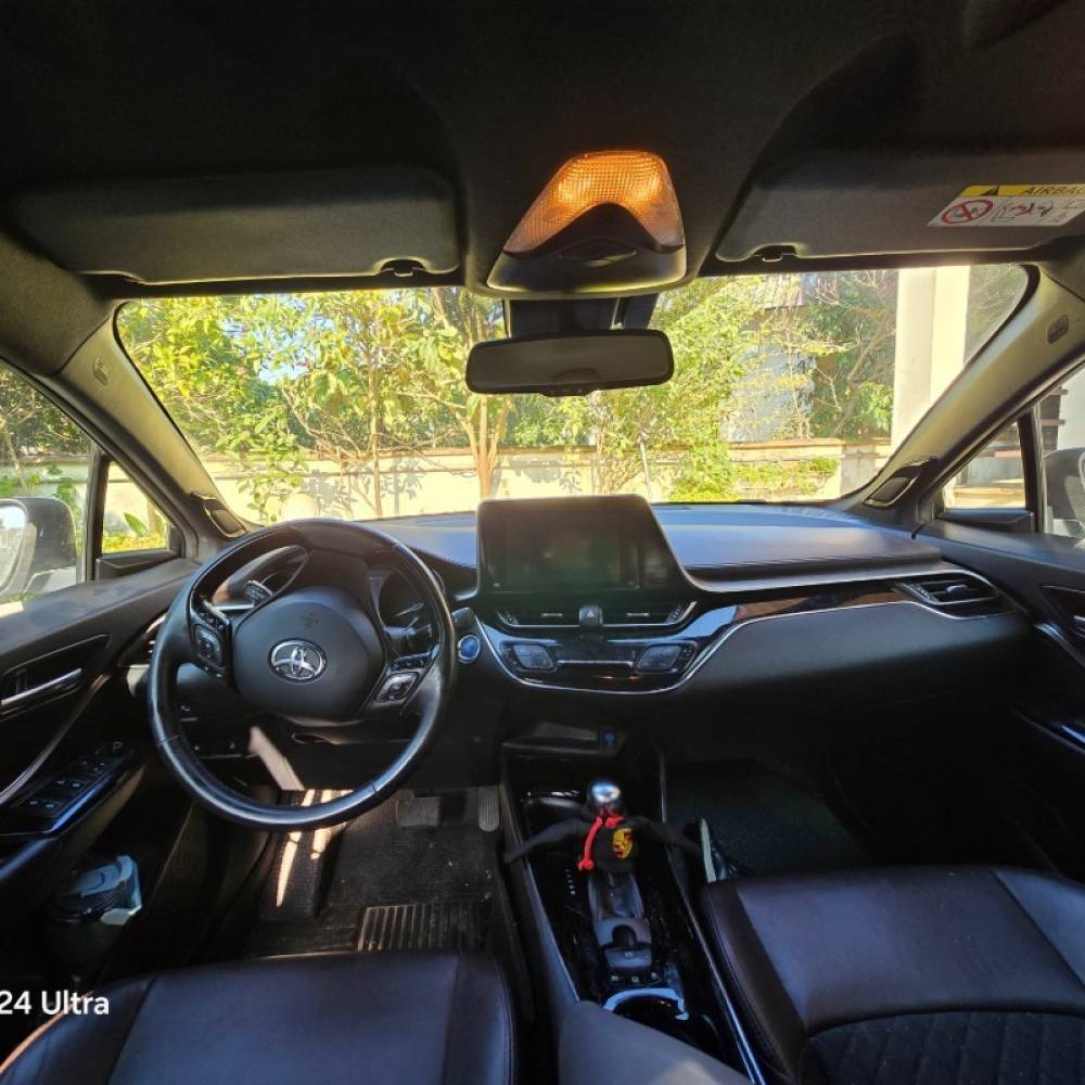 تویوتا مدل C-HR هیبرید 1.8 لیتر سال 2018  کارکرده