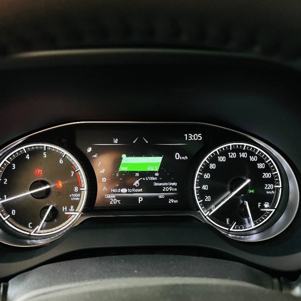 تویوتا مدل ونزا 2.0 لیتر لاکچری پلاس سال 2024  صفر