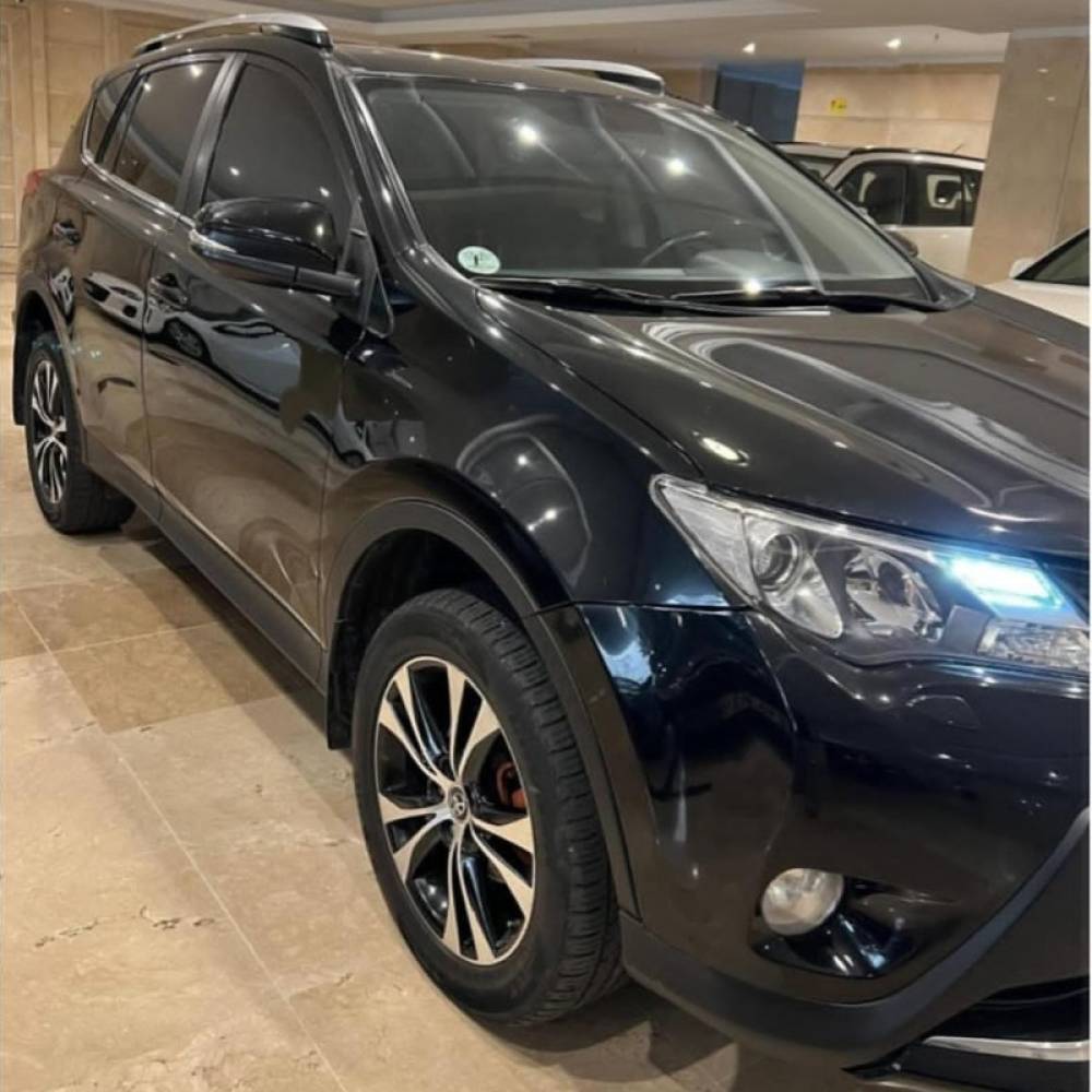 تویوتا مدل راوفور 2.5 لیتر دو دیفرانسیل سال 2015  کارکرده