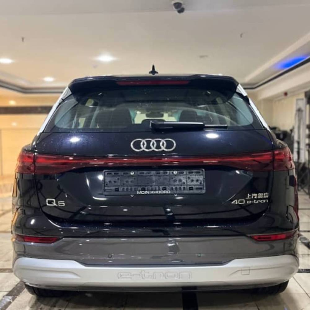 آئودی مدل Q5 e-tron سال 2024  کارکرده