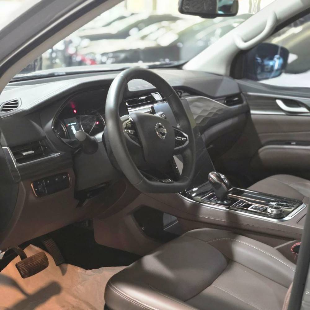 نیسان ترا مدل 1404