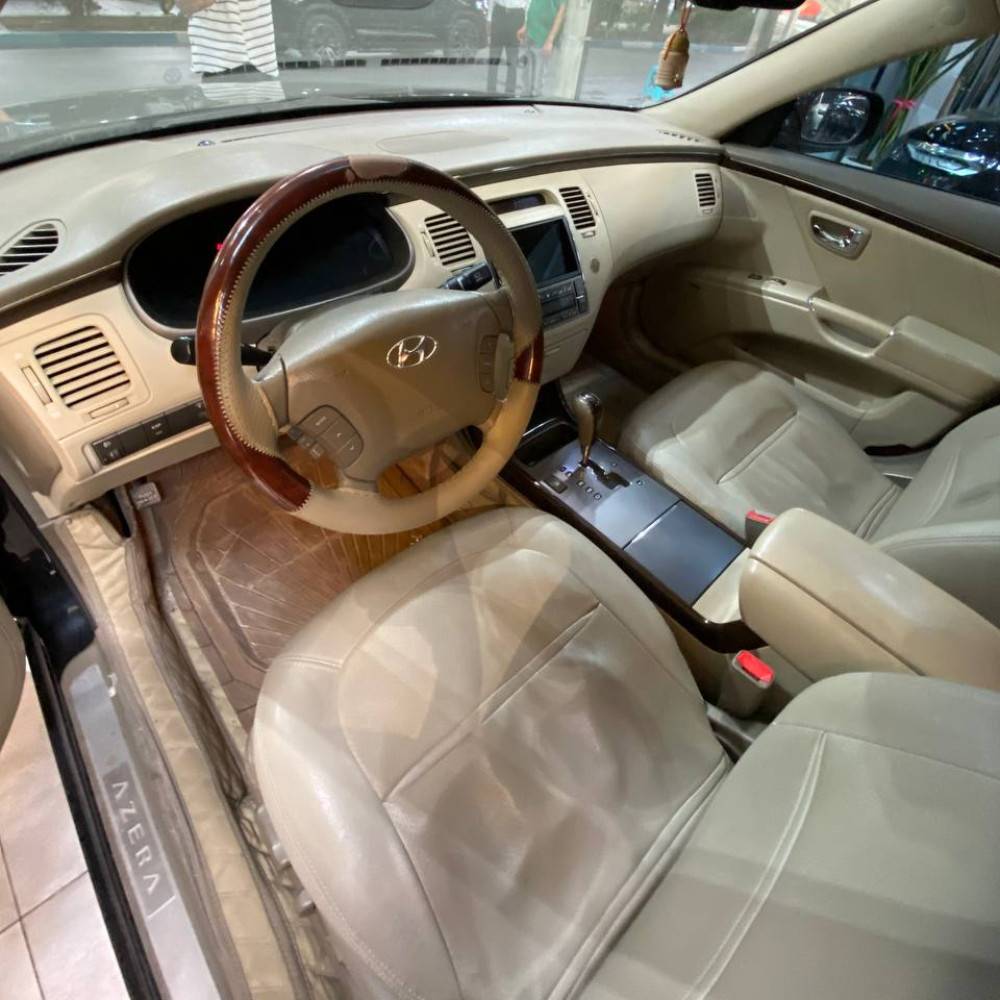 آزرا کالیفرنیا مدل ۲۰۱۱