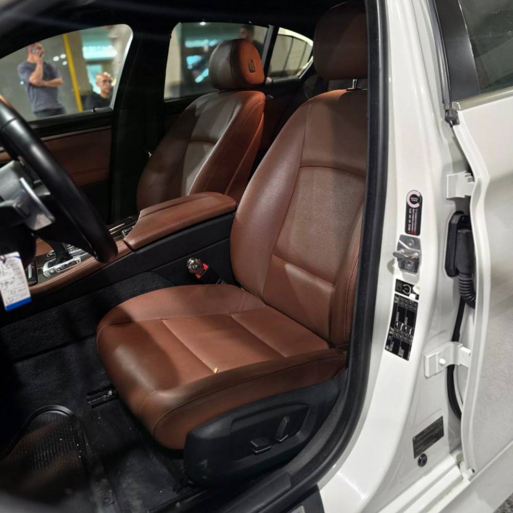 بی ام و 523 مدل 2011