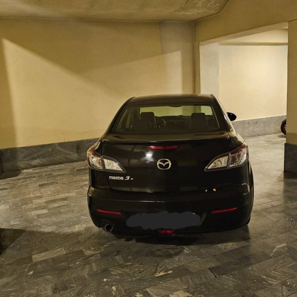 مزدا مدل 3 نیو صندوق دار 2.0 لیتر تیپ 4 سال 1394  کارکرده