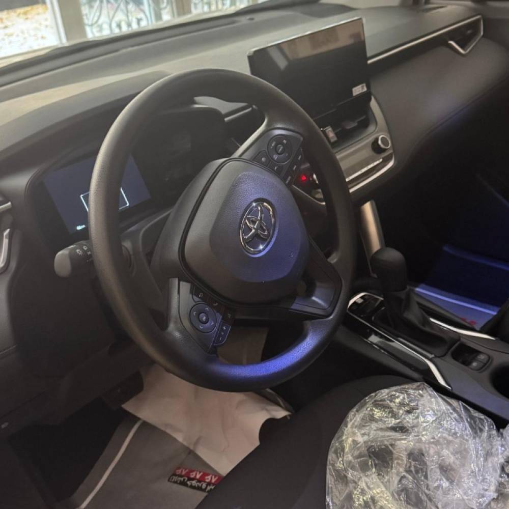 تویوتا مدل کرولا کراس هیبرید  صفر