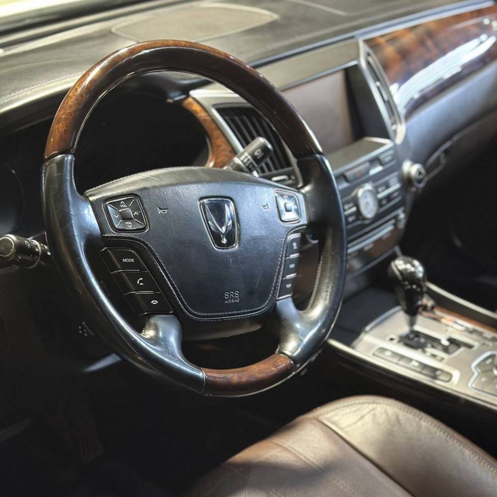 جنسیس سنتنیال مدل ۲۰۱۲