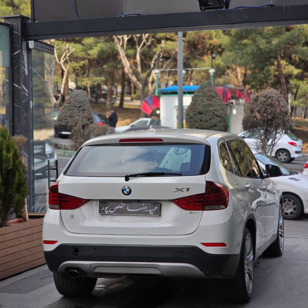 بی ام و x1 مدل 2015