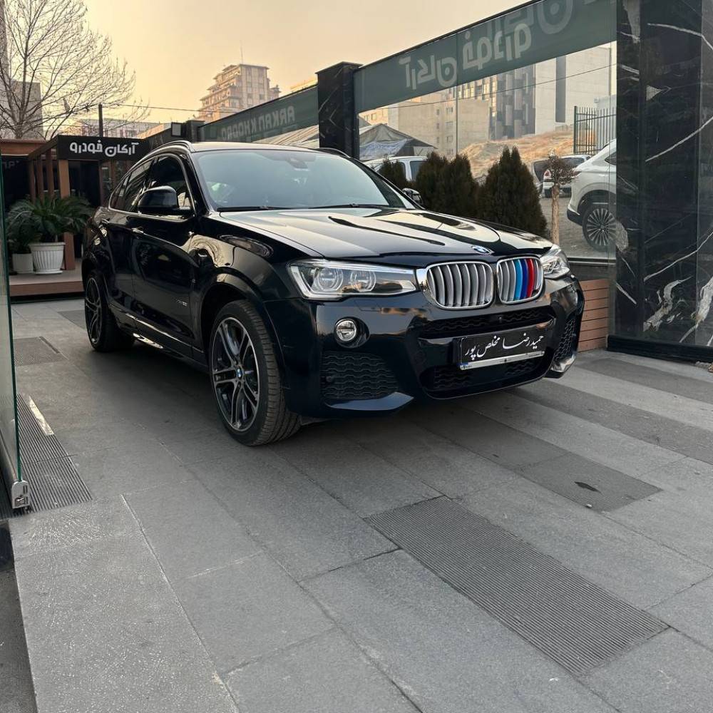 بی ام و X4 مدل ۲۰۱۶