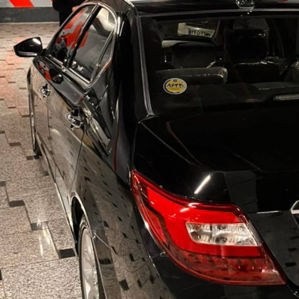 دنا مدل پلاس EF7 سال 1402  کارکرده