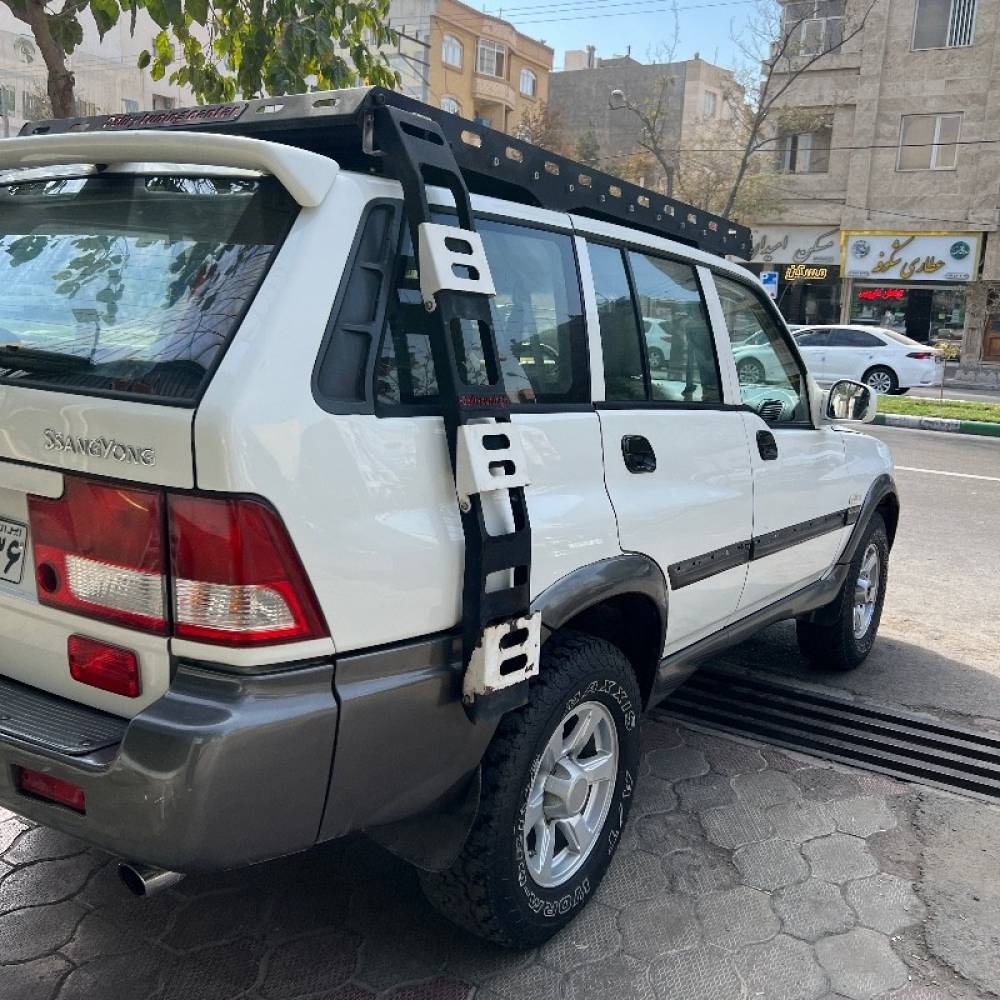 سانگ یانگ مدل موسو 2300 سال 1384  کارکرده
