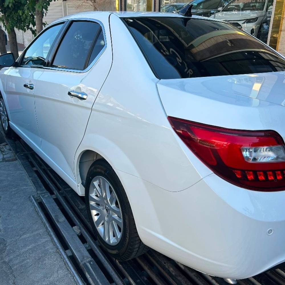 دنا مدل پلاس EF7P 6 دنده سال 1404  کارکرده