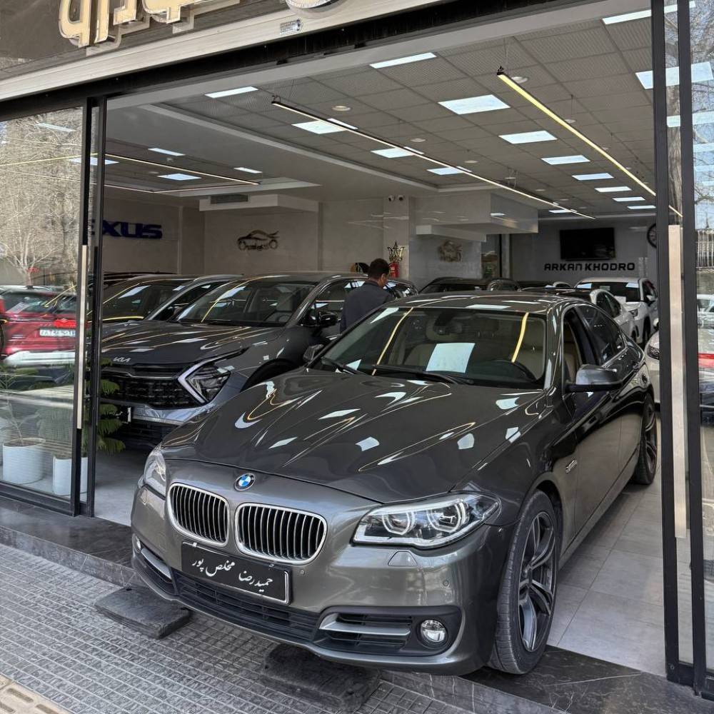 بی ام و 520 مدل ۲۰۱۴ کارکرد ۱۶۸ هزار