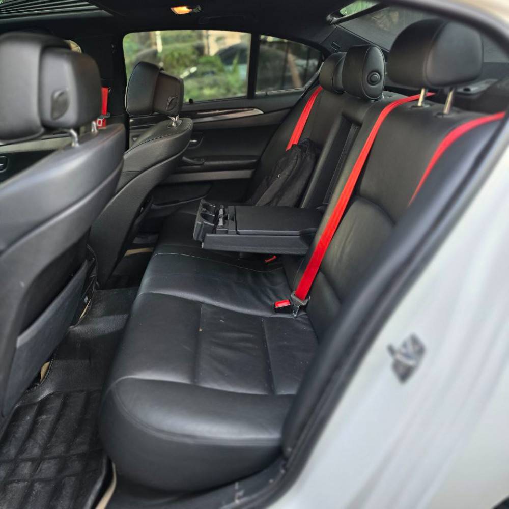 بی ام و 523 مدل 2011