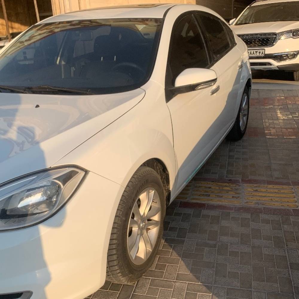 برلیانس مدل 330 1.5 اتوماتیک سال 1396  کارکرده