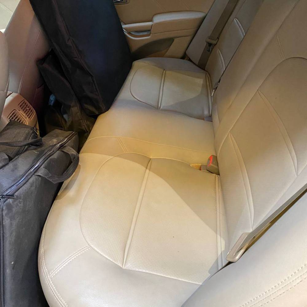 آزرا کالیفرنیا مدل ۲۰۱۱