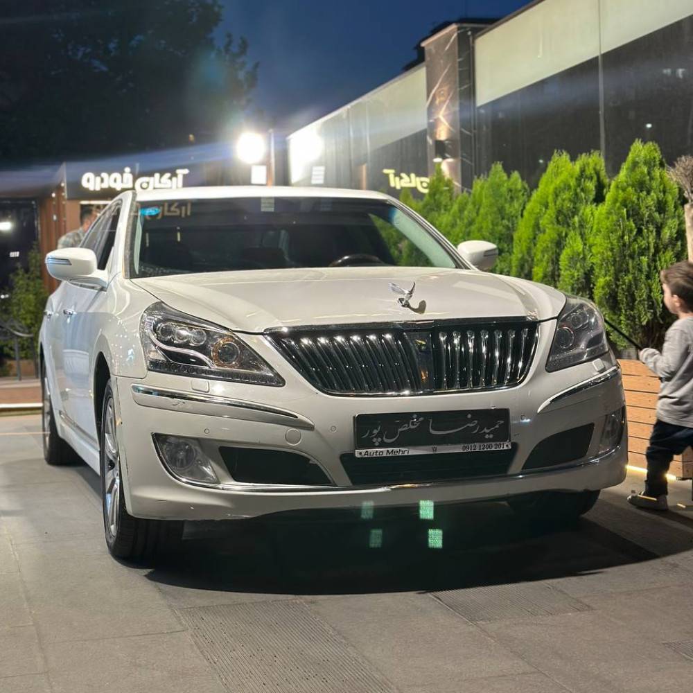 جنسیس سنتنیال مدل ۲۰۱۲