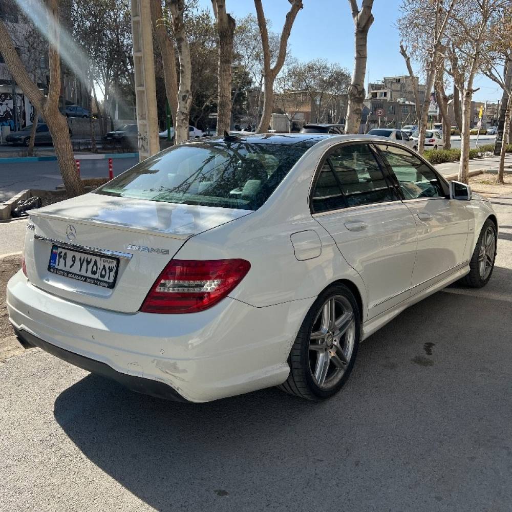 بنز مدل کلاس C C200 سال 2012  کارکرده