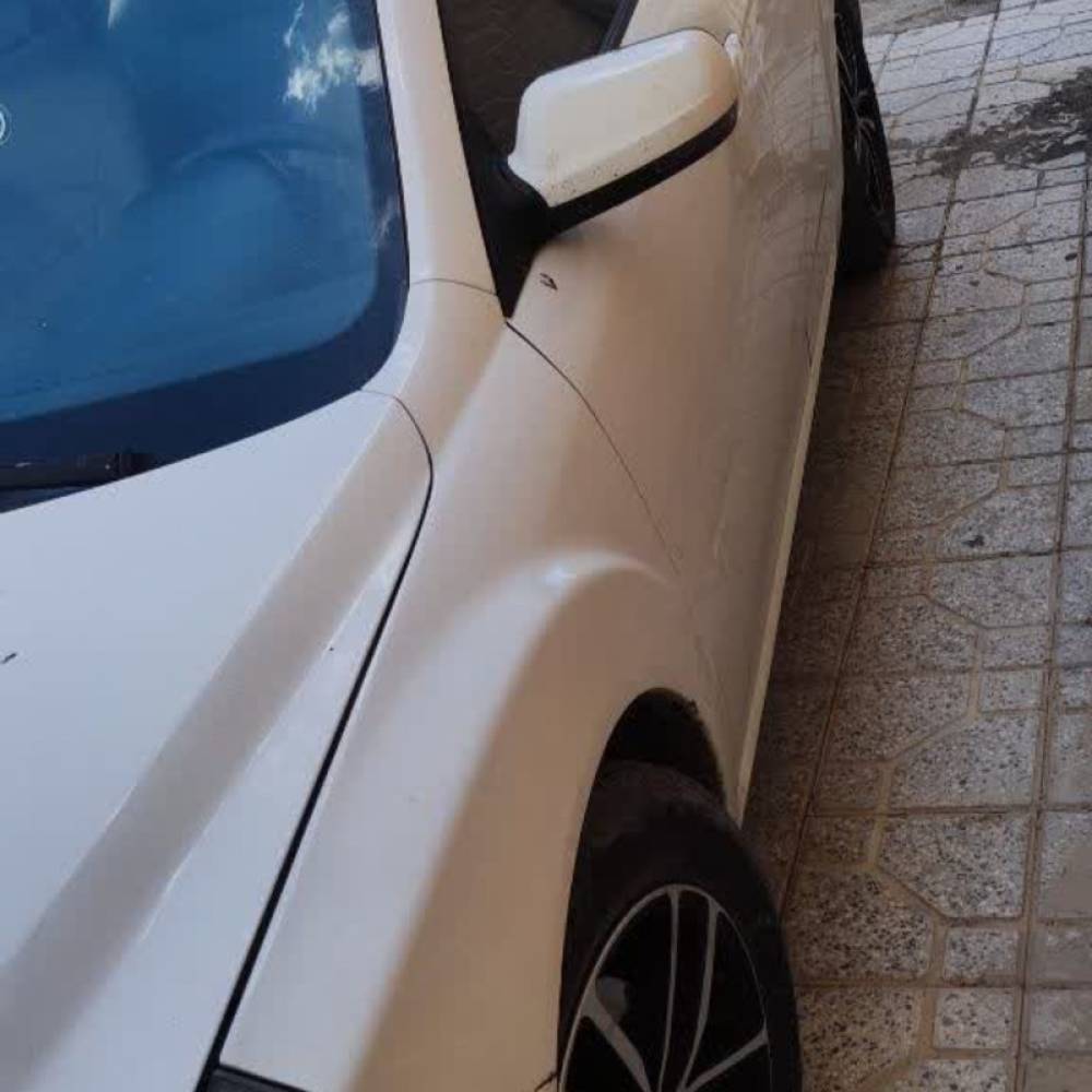 بسترن مدل B50F سال 1396  کارکرده