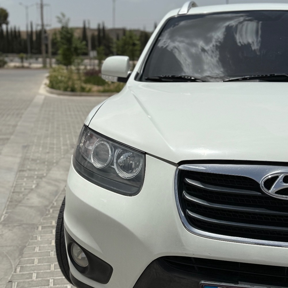 هیوندای (HYUNDAI) سانتافه 6 سیلندر سال 2011