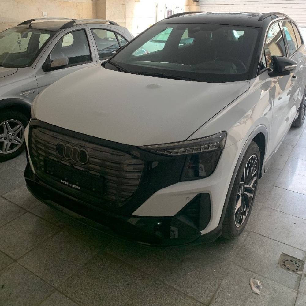 آئودی مدل Q5 e-tron 40 سال 2023  کارکرده