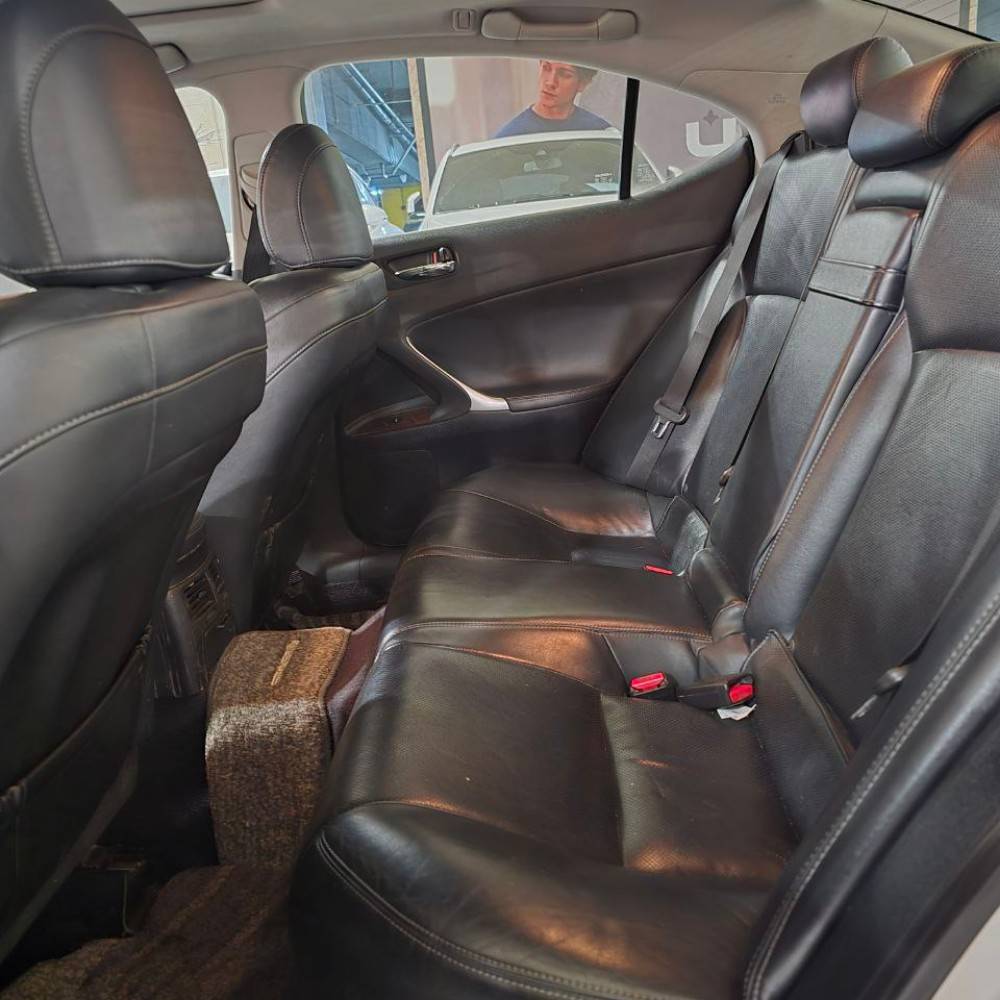 لکسوس is 300 مدل 2012