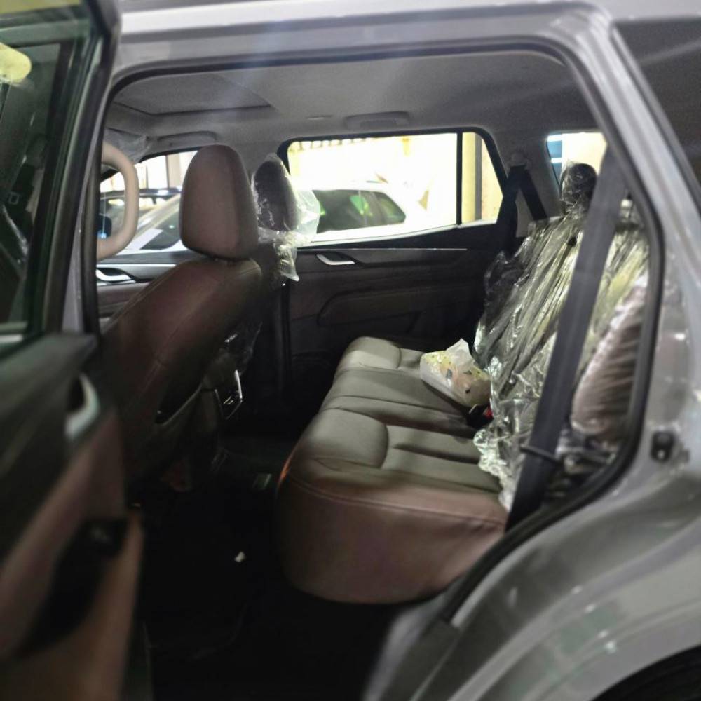 نیسان ترا مدل 1404