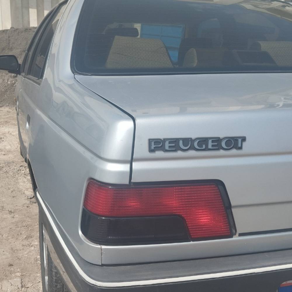 پژو مدل 405 GLX بنزینی سال 1395  کارکرده
