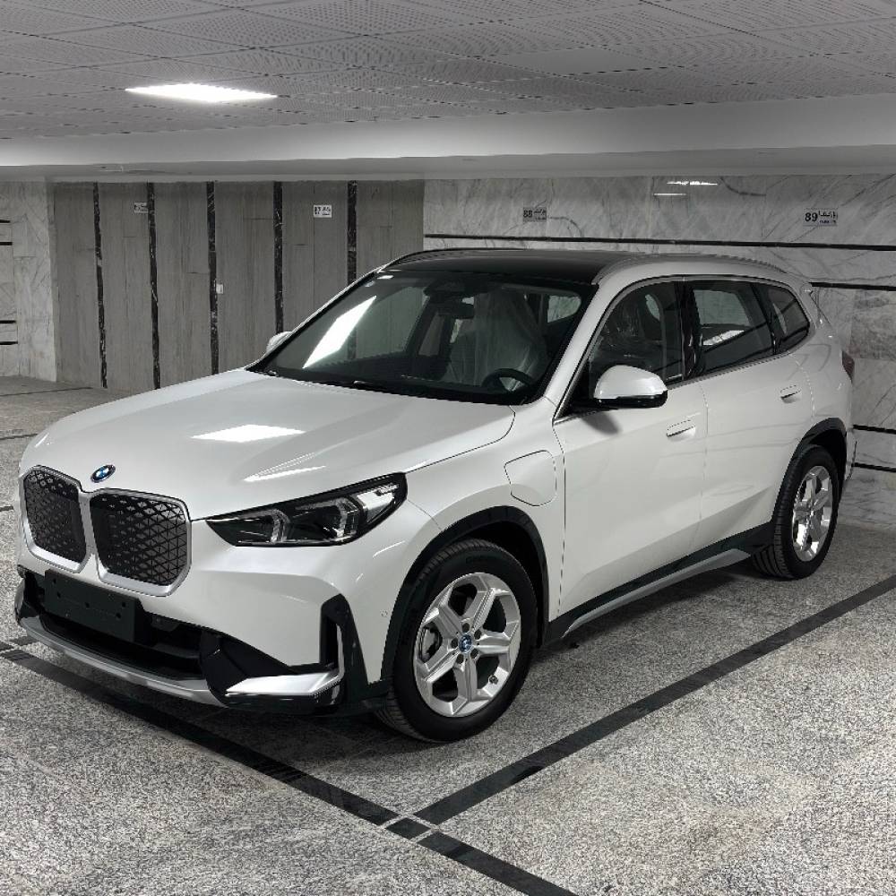 بی ام و مدل ix1 eDrive 25L سال 2025  کارکرده