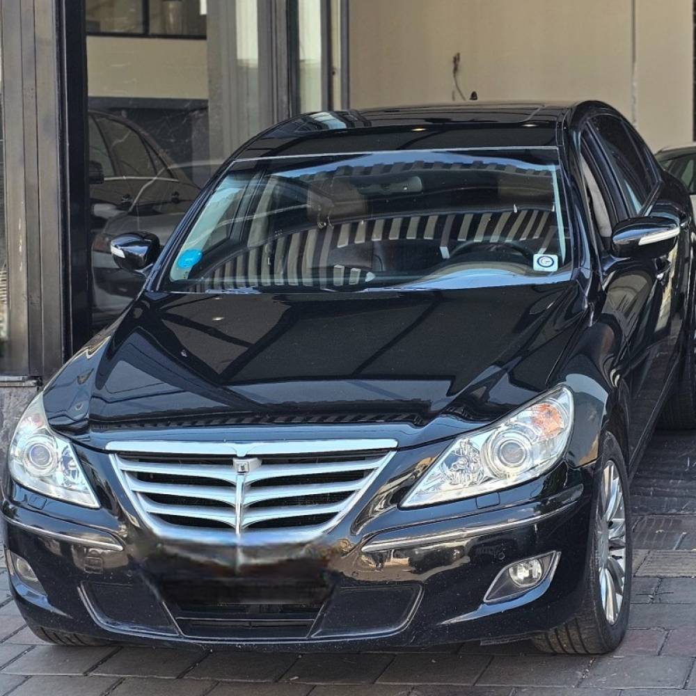 هیوندای مدل جنسیس سال 2011  کارکرده
