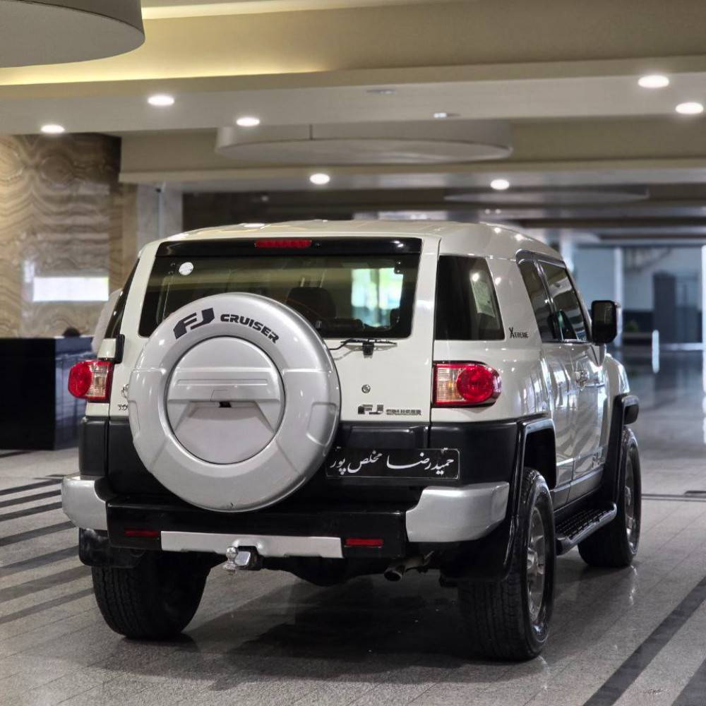 تویوتا fj مدل 2013