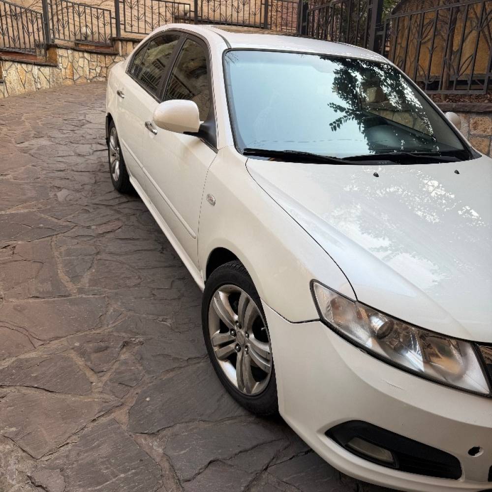 کیا مدل اپتیما 6 سیلندر سال 2010  کارکرده