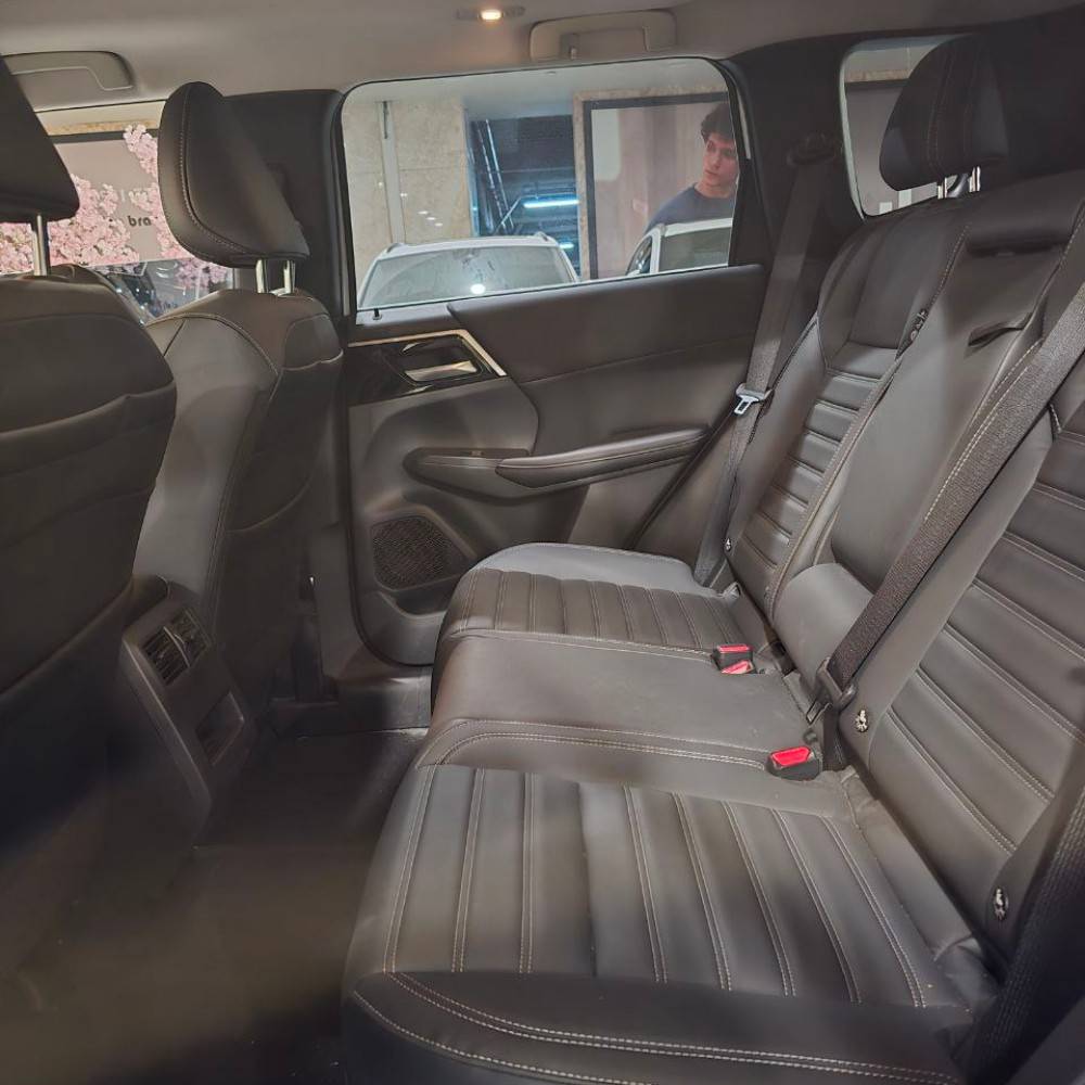 میتسوبیشی اوتلندر مدل 2023