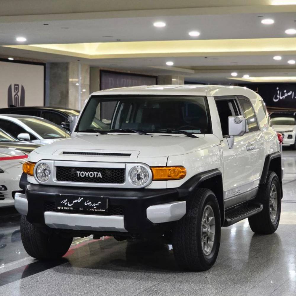 تویوتا اف جی مدل 2012