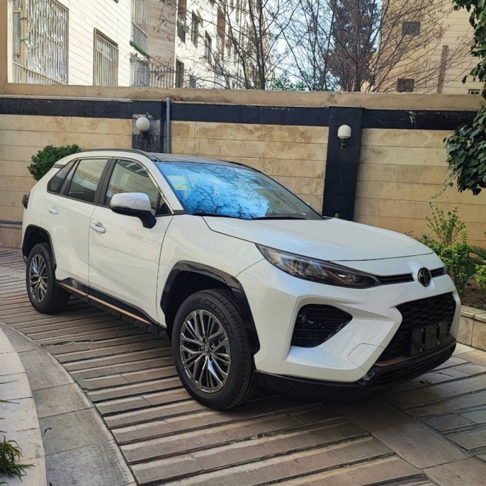 تویوتا مدل وایلندر 2.0 لیتر دو دیفرانسیل سال 2025  صفر