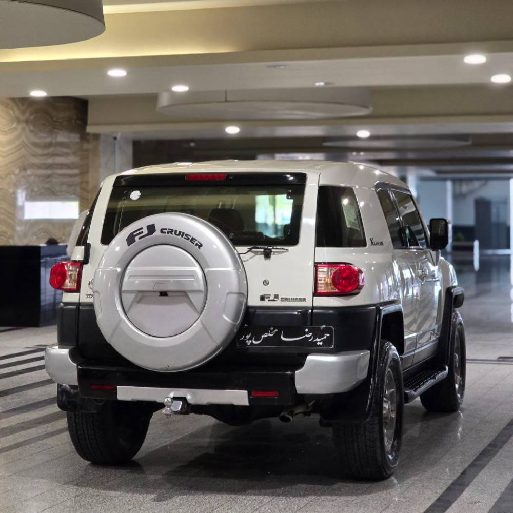 تویوتا fj مدل 2013